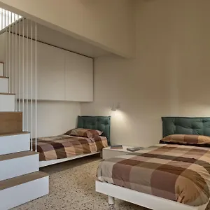 Apartment Centro Storico, Esclusivo, 4' Piano Senza Ascensore, Perfettamente Isolato E Condizionato